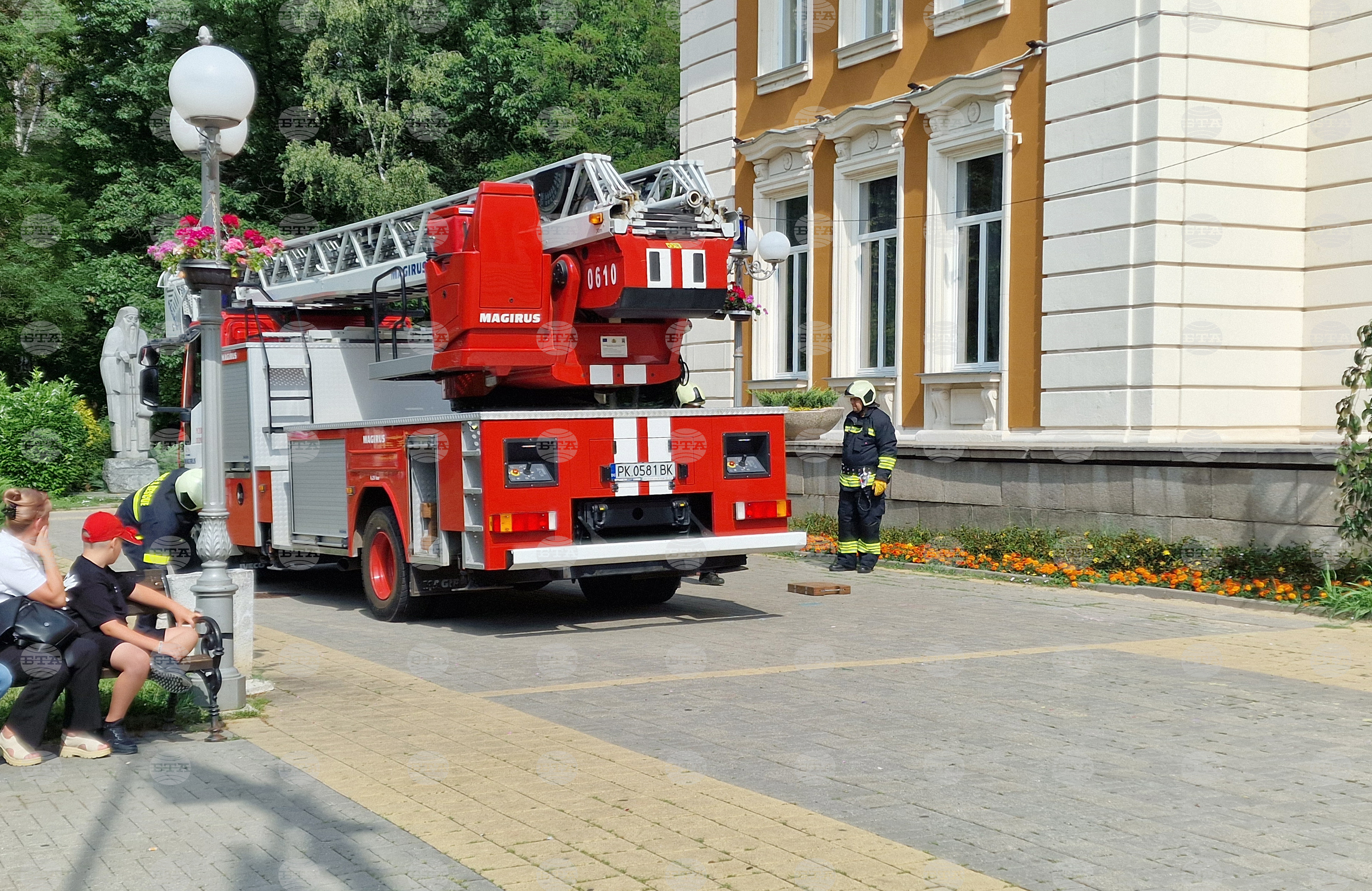 През изминалото денонощие в страната са потушени 144 пожара, един е загинал