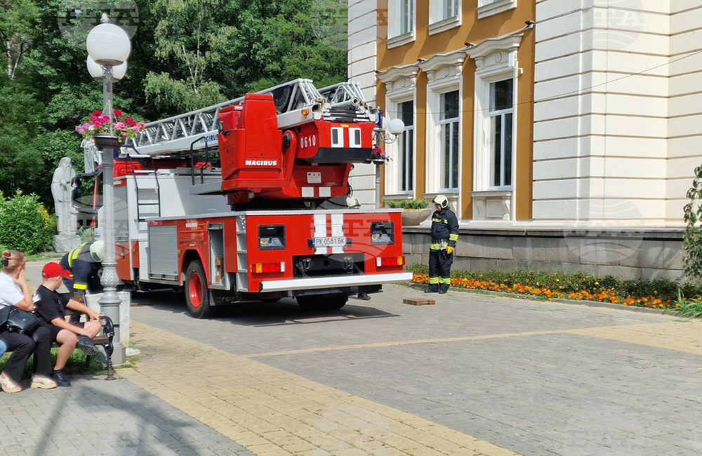 През изминалото денонощие в страната са потушени 144 пожара, един е загинал 