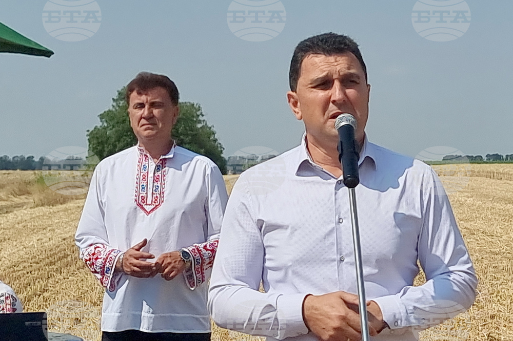 Генерал Тошево - жътвена кампания - начало