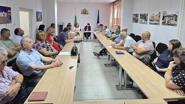 В Пазарджишко се предприемат допълнителни мерки за намаляване на риска от пожари