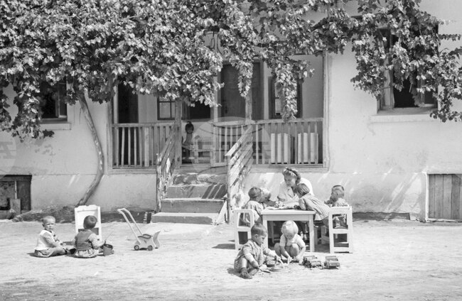 Детска ясла в село Кулата - 1953 година