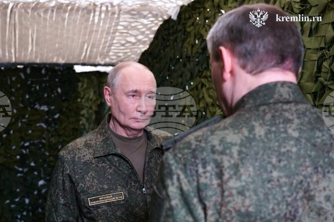Путин посети руски команден пункт, където му бе докладвано, че е превзет украинският град Константиновка
