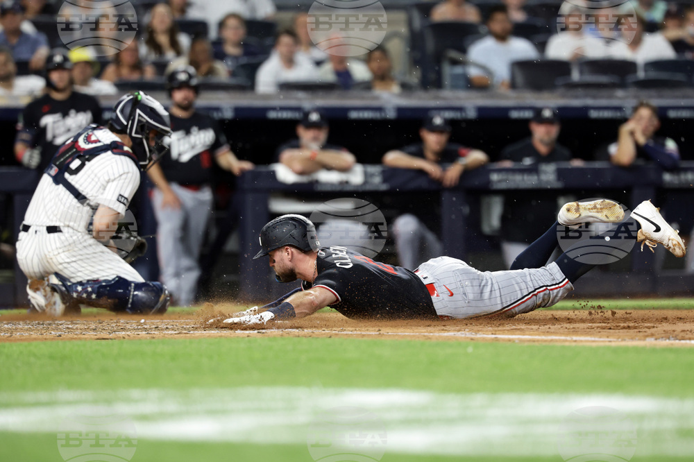 Twins Yankees Baseball