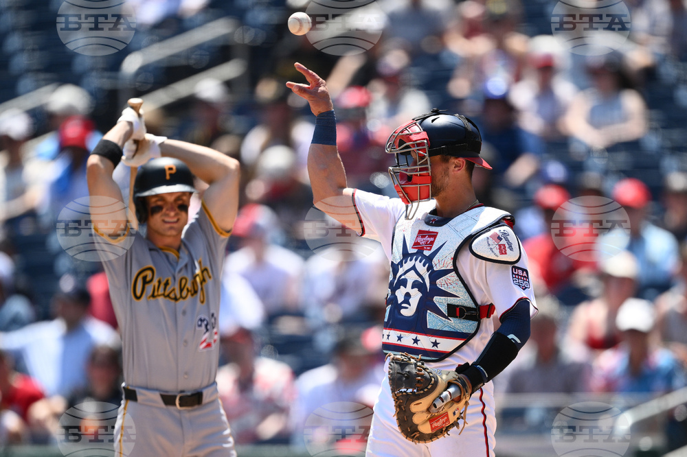 Pirates Nationals Baseball