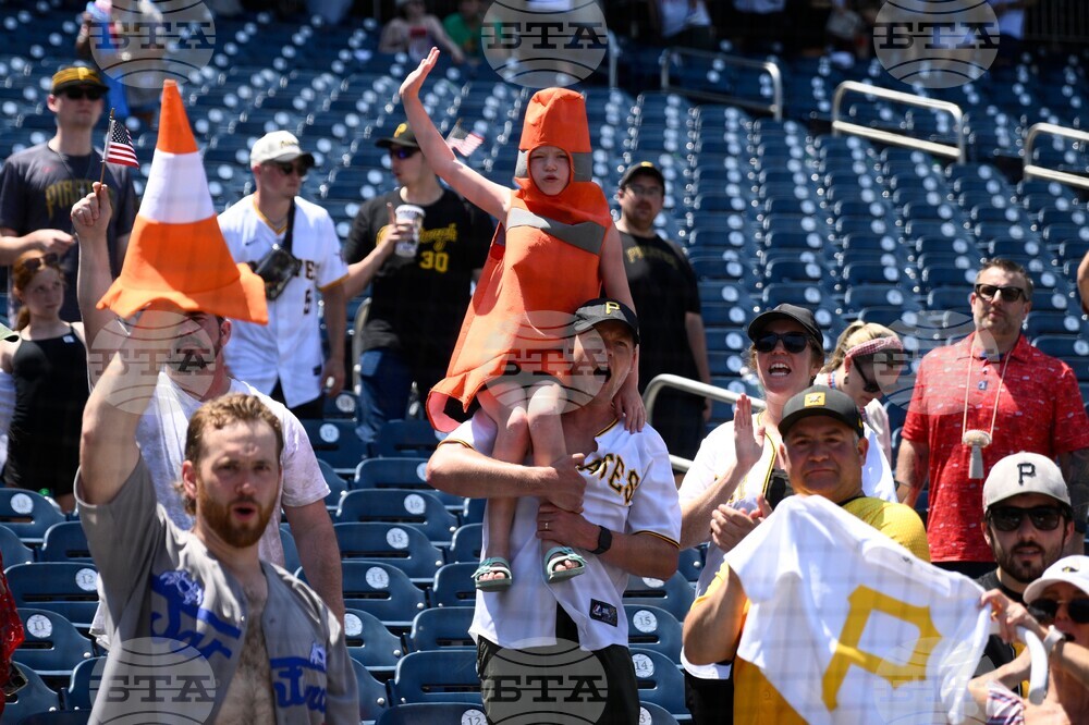 Pirates Nationals Baseball