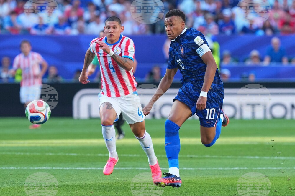 Paraguay France WCup Soccer