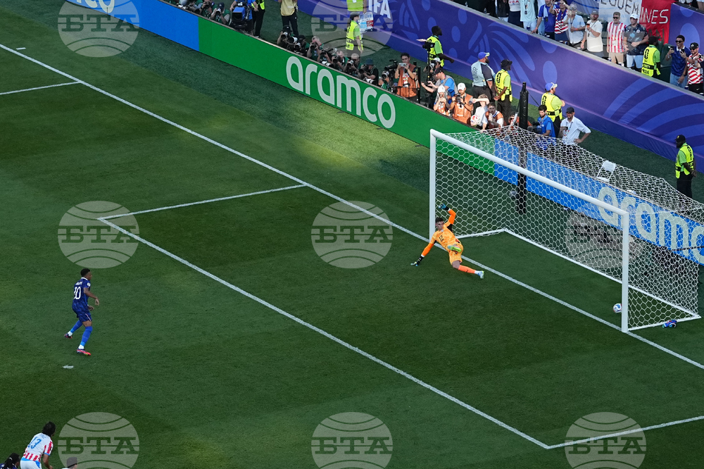 Paraguay France WCup Soccer