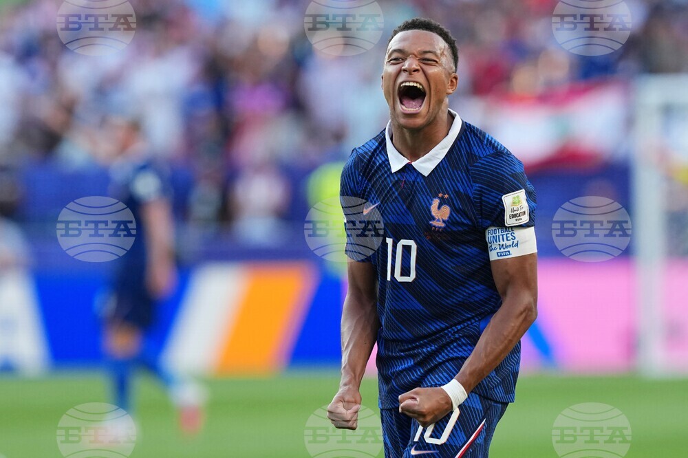 Paraguay France WCup Soccer