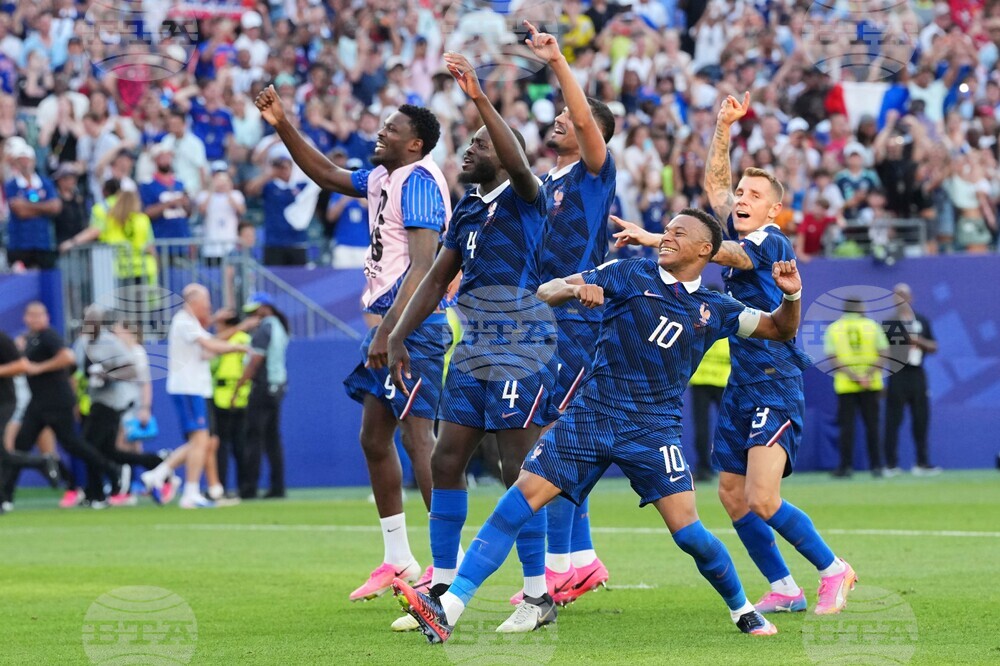 Paraguay France WCup Soccer