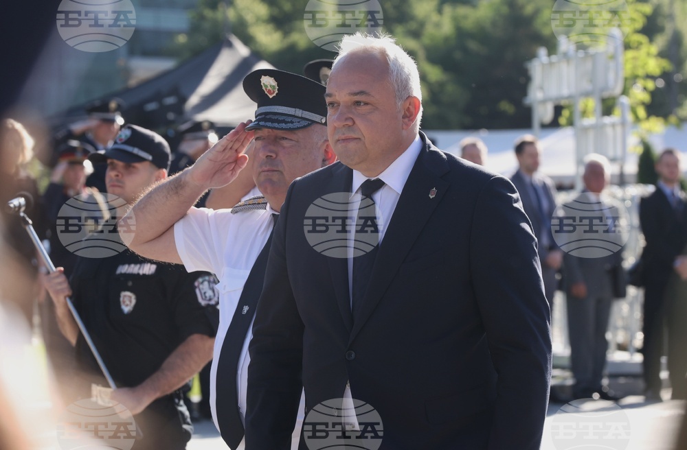 Министерство на вътрешните работи - професионален празник - полагане на венци