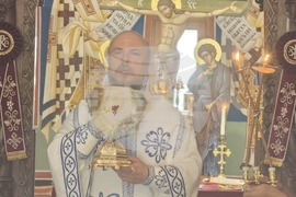 Русе - храм „Свети Архангел Михаил“ - литургия