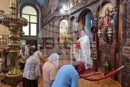 Ямбол - храм „Св. Николай Чудотворец“ - литургия