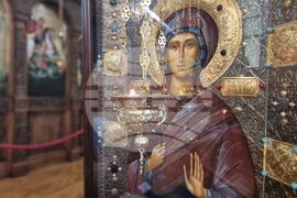 Ямбол - храм „Св. Николай Чудотворец“ - литургия