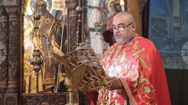 Като Божии чада да се стараем да бъдем святи, каза отец Иван от катедралния храм „Св. Николай Чудотворец” в Ямбол