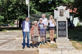 Монтана - паметник - протойерей Йордан Попов
