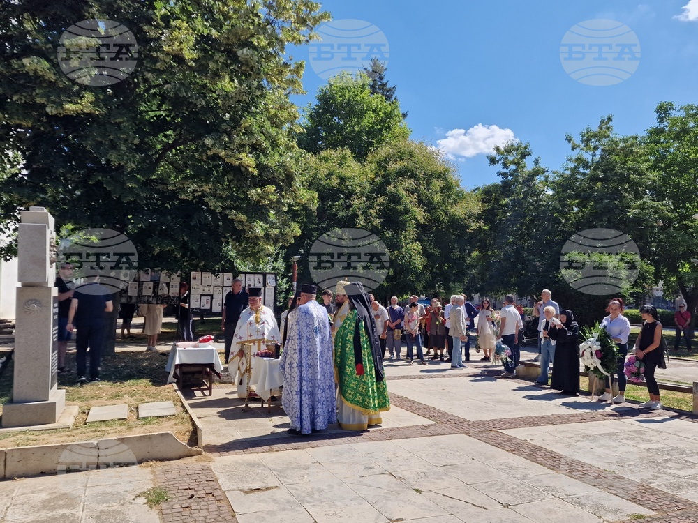 Монтана - паметник - протойерей Йордан Попов