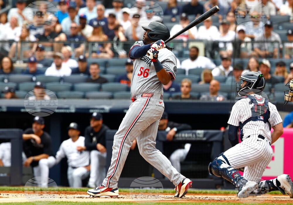 Twins Yankees Baseball