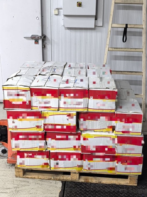 БАБХ иззе близо три тона животински продукти без документи на ГКПП „Капитан Андреево“ 