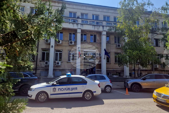 Разград - Съдебна палата - евакуиране заради бомбени заплахи