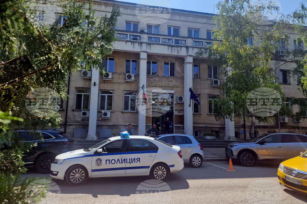 Разград - Съдебна палата - евакуиране заради бомбени заплахи