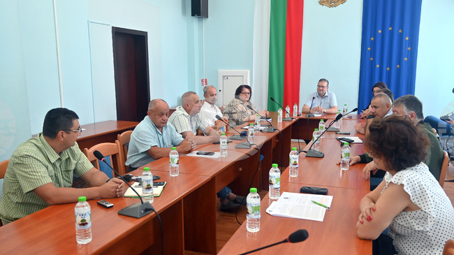 На дежурство в летния сезон в Монтанско са 11 пожарни, разчита се и на доброволни формирования