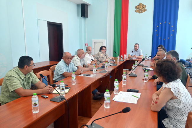 На дежурство в летния сезон в Монтанско са 11 пожарни, разчита се и на доброволни формирования