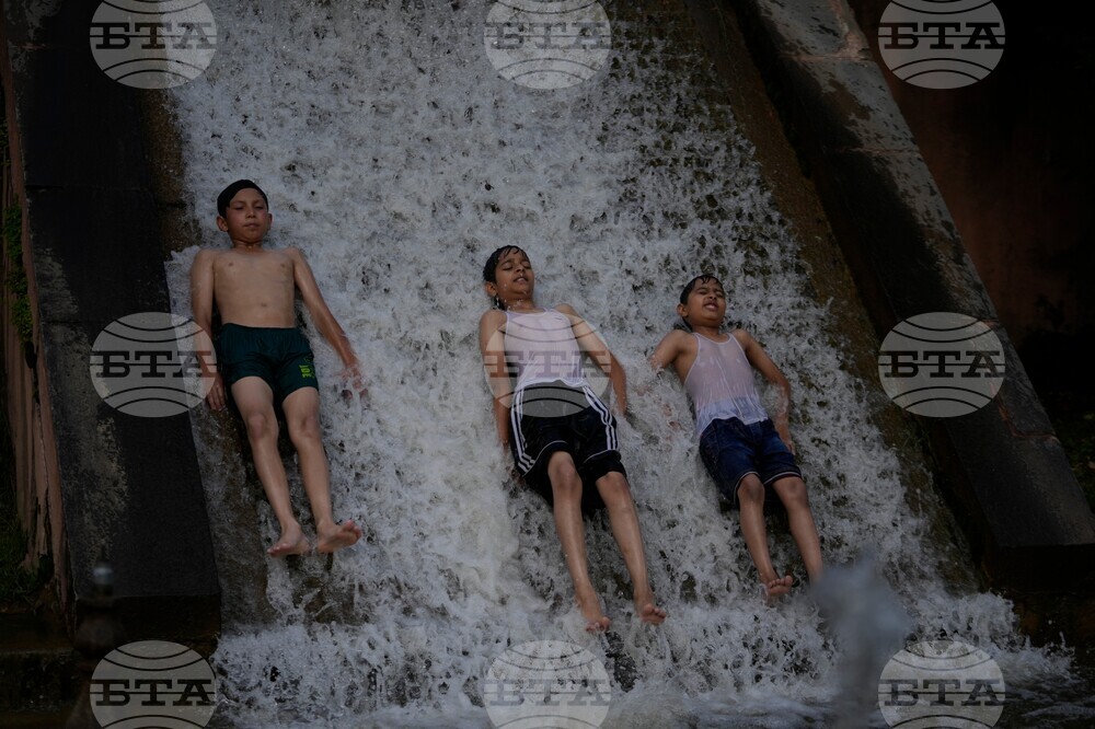 India Kashmir Extreme Weather Heat