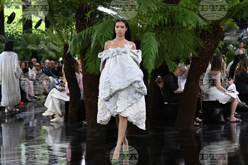 France Fashion Christian Dior Haute Couture F/W 26/27