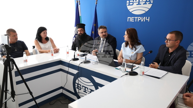 BTA, Social Assistance Agency Discuss Foster Care Promotion in Petrich