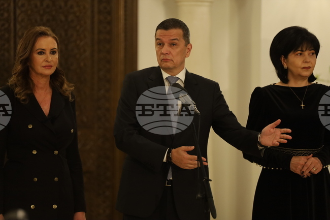 Не искаме мнозинство с АУР, не ни тласкайте в тази посока, каза лидерът на Социалдемократическата партия в Румъния Сорин Гриндяну
