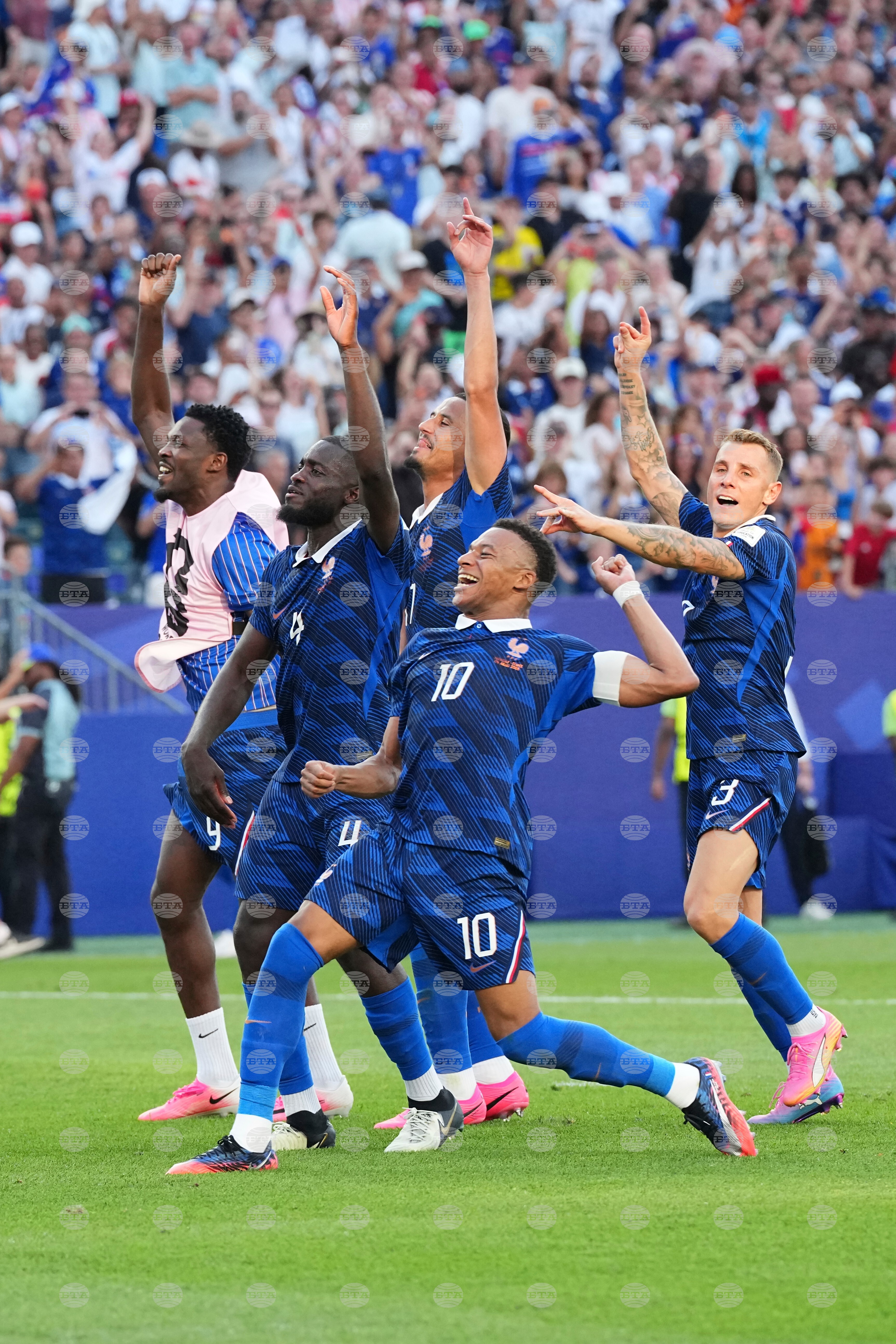 Paraguay France WCup Soccer