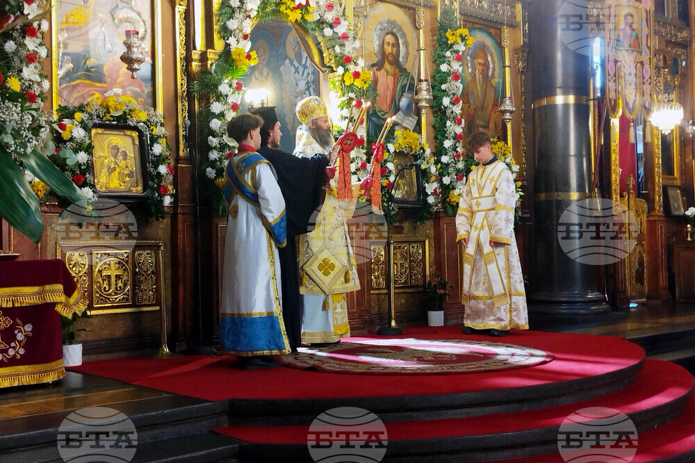 Храм „Св. Вмчца Неделя“ - храмов празник - литургия