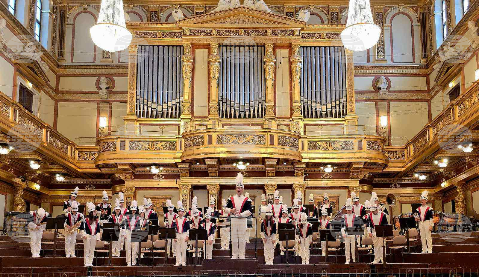 Младежкият духов оркестър Marching Stars представи България в Златната зала на Музикферайн във Виена