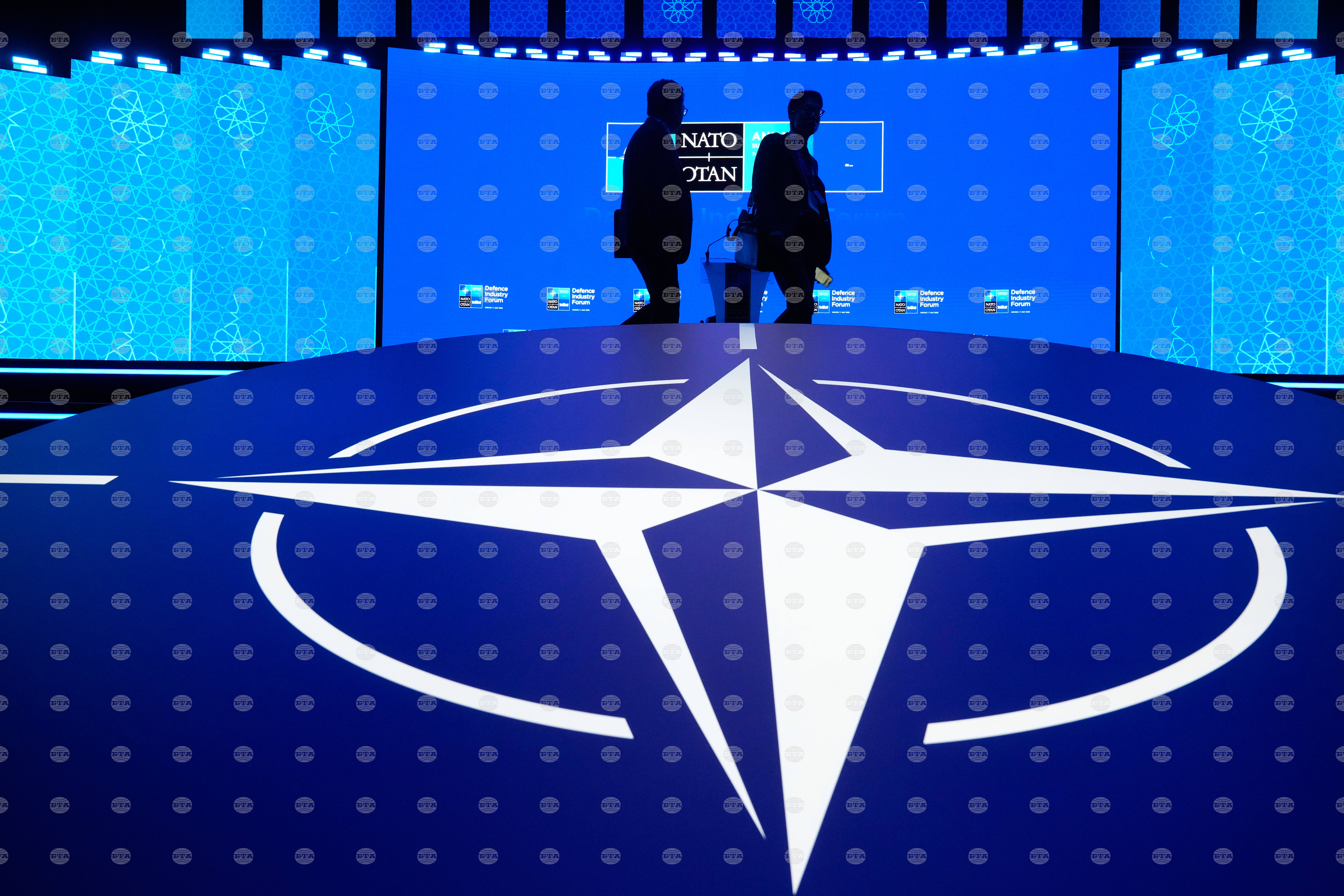 Пет страни от НАТО ще похарчат над 3,5% от БВП за основни разходи за отбрана тази година