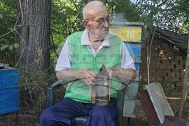 Село Каленик - най-възрастен пчелар - празник на пчеларите