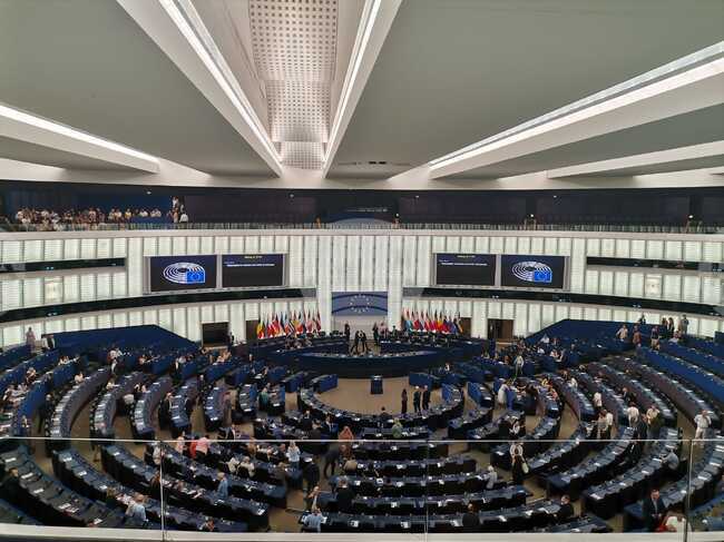 Европейският парламент ще гласува утре докладите за напредъка на Украйна, Молдова и Сърбия по пътя им към ЕС