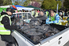 Варна - Кампания за събиране на капачки "Аз Вярвам и Помагам"