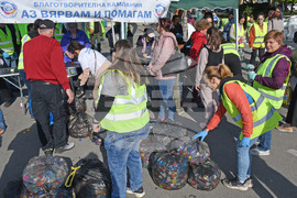 Варна - Кампания за събиране на капачки "Аз Вярвам и Помагам"