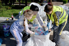 Варна - Кампания за събиране на капачки "Аз Вярвам и Помагам"