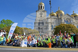 Варна - Кампания за събиране на капачки "Аз Вярвам и Помагам"