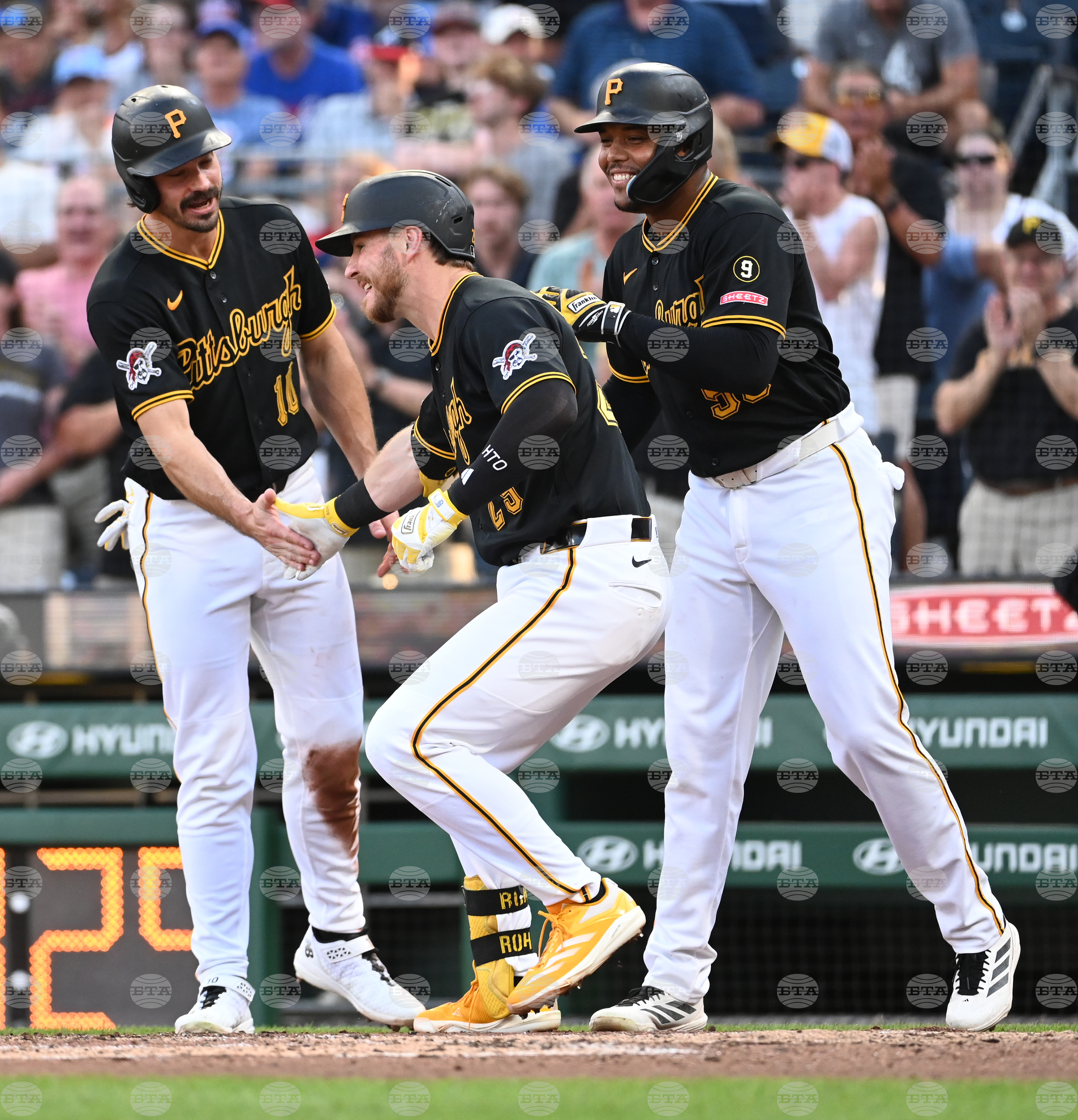 Braves Pirates Baseball