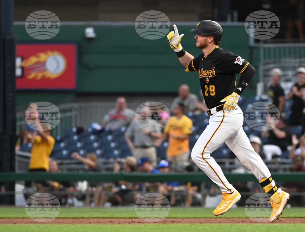 Braves Pirates Baseball