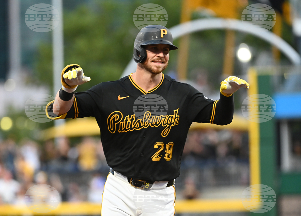 Braves Pirates Baseball