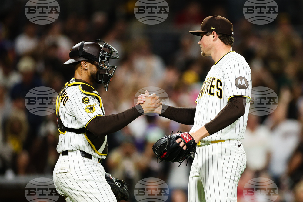 Diamondbacks Padres Baseball