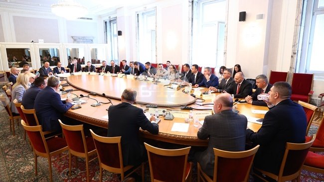 Парламентарната комисия по енергетика прие на първо четене Закона за държавния бюджет за 2026 г.