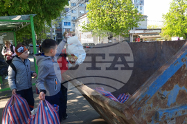 Разград - Бонбони за смет - акция