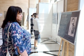 Народно събрание - „Българските революционери и книжовници за Априлското въстание“ - изложба