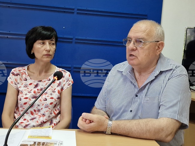 Регионалната библиотека във Велико Търново започна кампания, посветена на 200 години от рождението на нейния патрон Петко Славейков