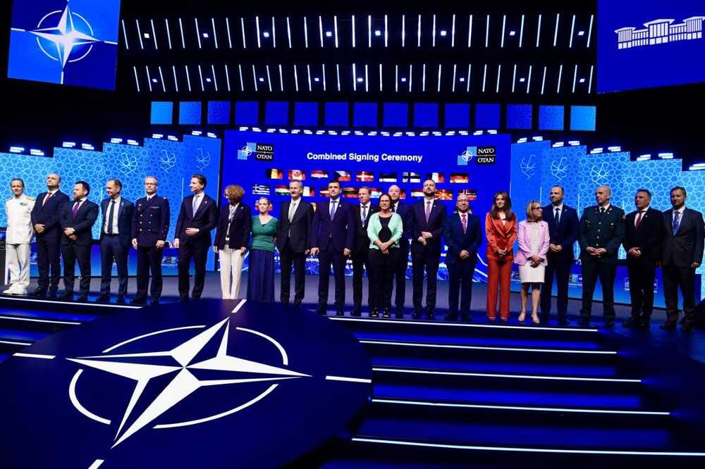 Аджерпрес: На Форума за отбранителна промишленост в Анкара бяха подписани меморандуми за разбирателство за интегрирана противовъздушна и противоракетна отбрана