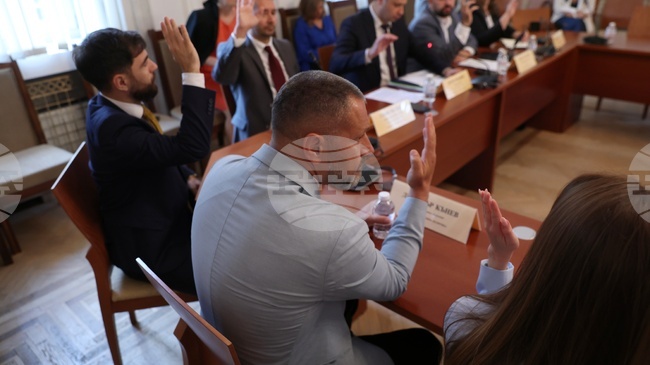 Парламентарната комисия по външна политика прие на първо четене законопроекта за държавния бюджет за 2026 година 